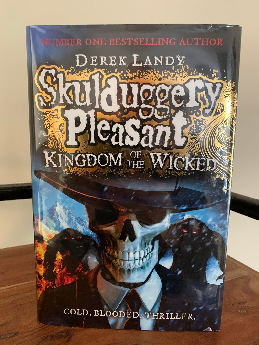 Skulduggery Pleasant - Kingdom of the Wicked  (signed + ghost doodle)