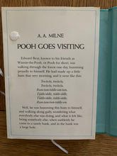 Pooh Goes Visiting - A Pooh Carousel Book