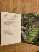 Snow-White and the Seven Dwarfs - Ladybird 'Well-Loved Tales.' Series 606D